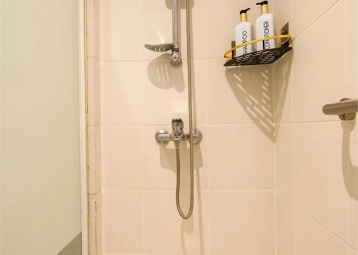 Bgc Private * Manila