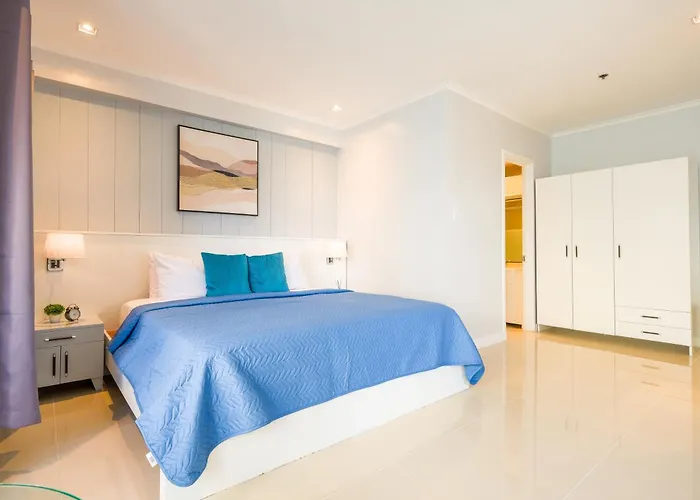 Bgc Private Apartment